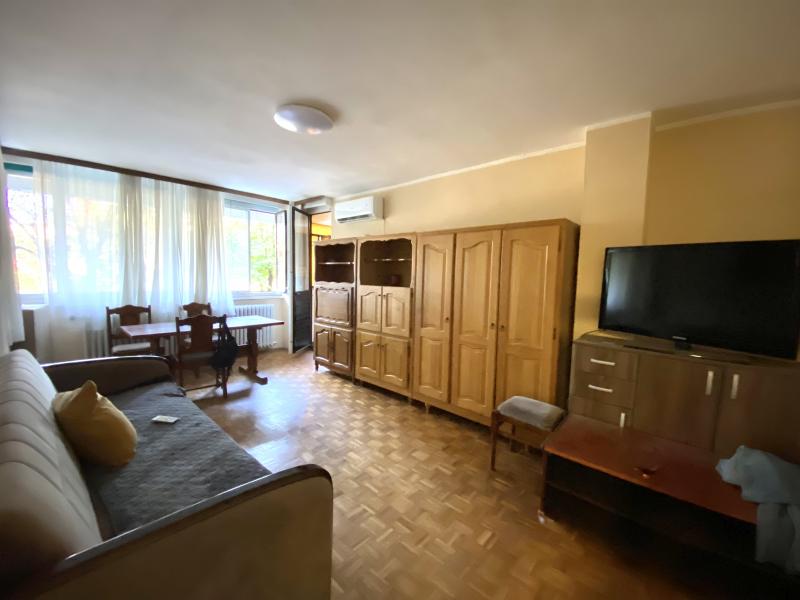 Novi Beograd - Blok 21-Dvosoban-Uknjižen ID#3007