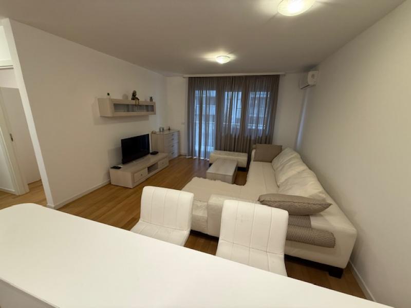 Novi Beograd-A blok-Dvosoban-Uknjižen ID#3063