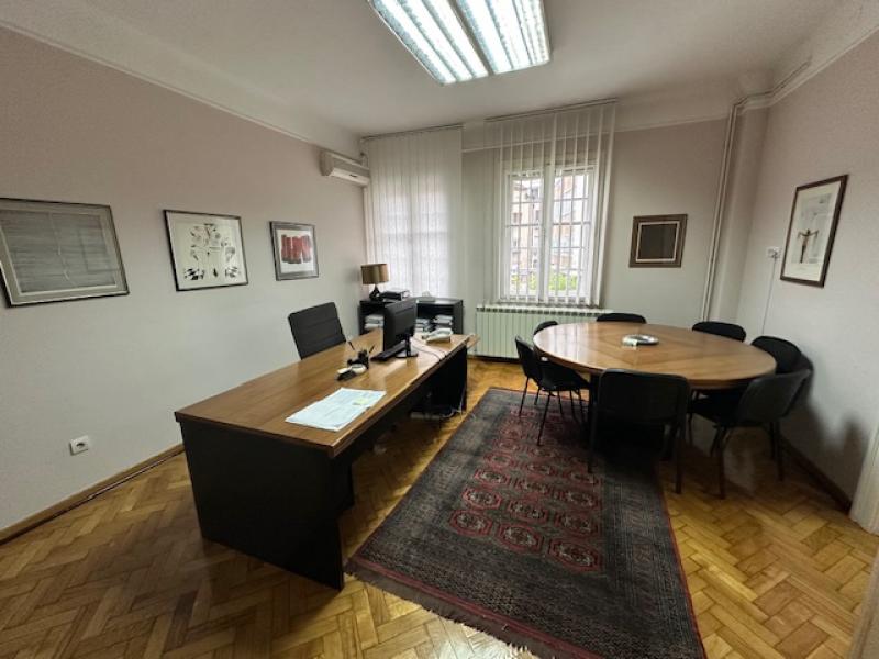 Centar-Trg Republike-Salonac-3.0-Uknjižen ID#2951