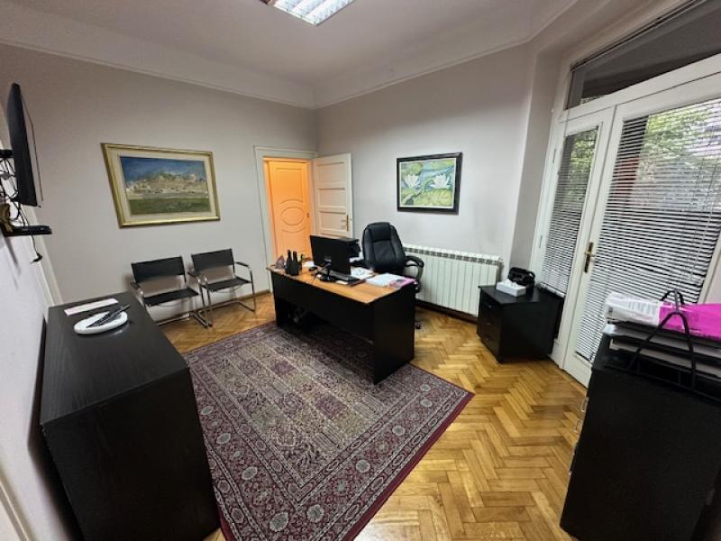 Centar-Trg Republike-Salonac-3.0-Uknjižen ID#2951