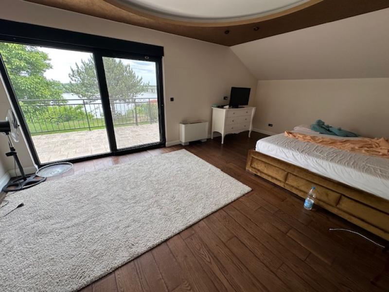 Zemun-Kuca 600m2-Pogled na Dunav ID#2959