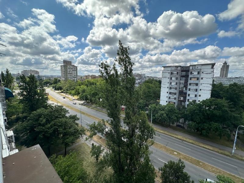 Novi Beograd-Odlicna lokacija-33m2-Uknjižen ID#2954