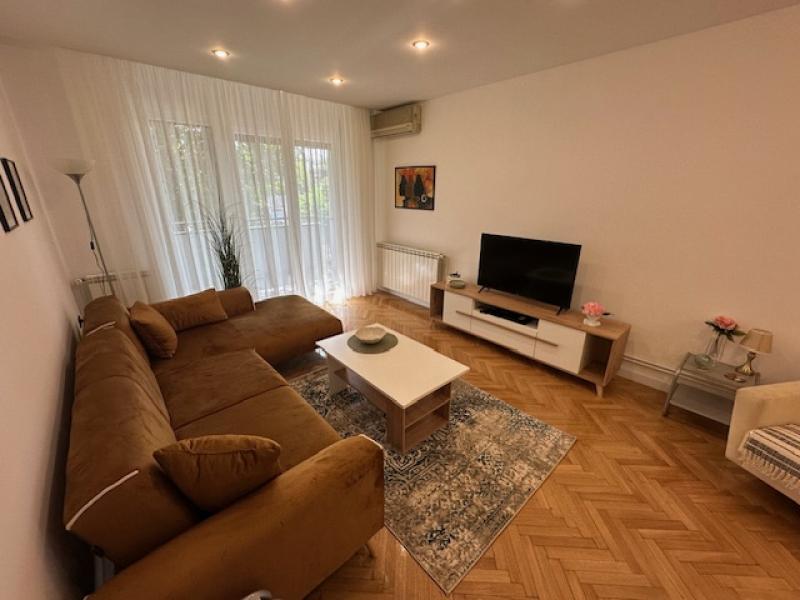 Dedinje-Neznanog junaka-70m2-Namešten ID#2996