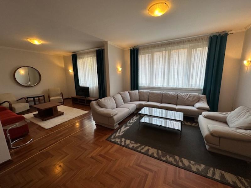 Voždovac-Borisavljevićeva-160m2-Garažno mesto ID#3001