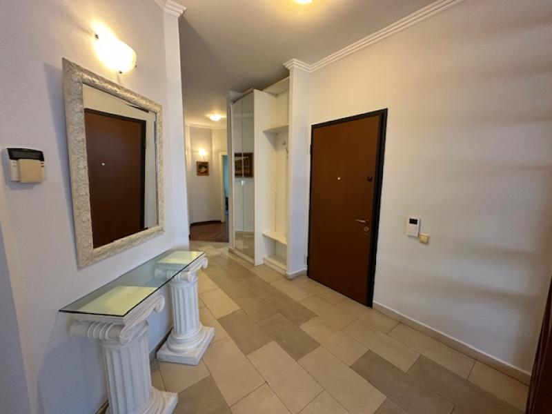 Voždovac-Borisavljevićeva-160m2-Garažno mesto ID#3001
