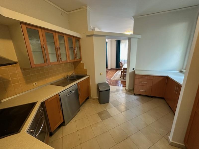 Voždovac-Borisavljevićeva-160m2-Garažno mesto ID#3001