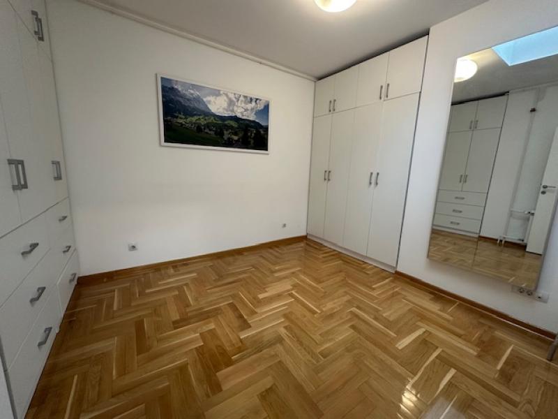 Vračar-Šumatovačka-104m2-Garažno mesto-Uknjižen ID#3040