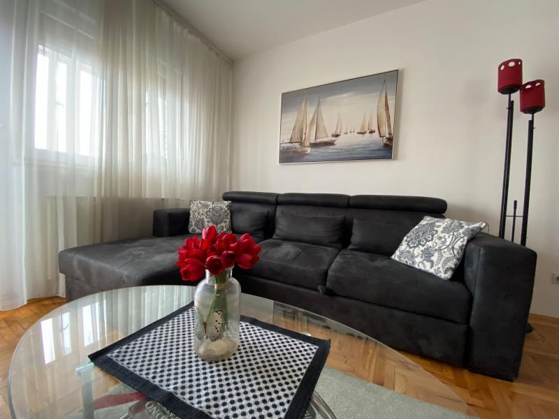 Vračar-Južni Bulevar-Dvosoban sa garažom-54m2 ID#2974