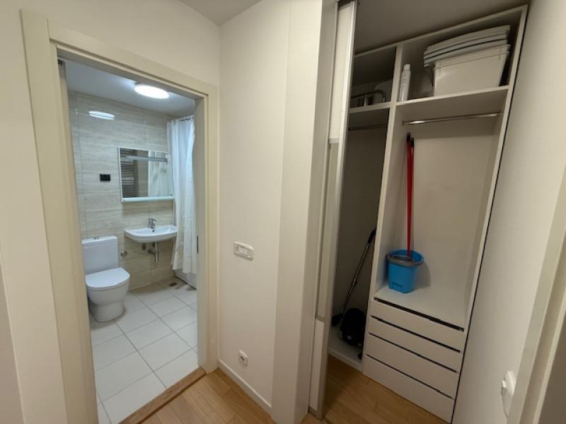 Novi Beograd-A blok - ,Uroša Martinovića-12